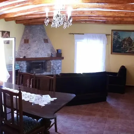 Casa-villa Rural Completa Para Hasta 9 Personas Villafeliche